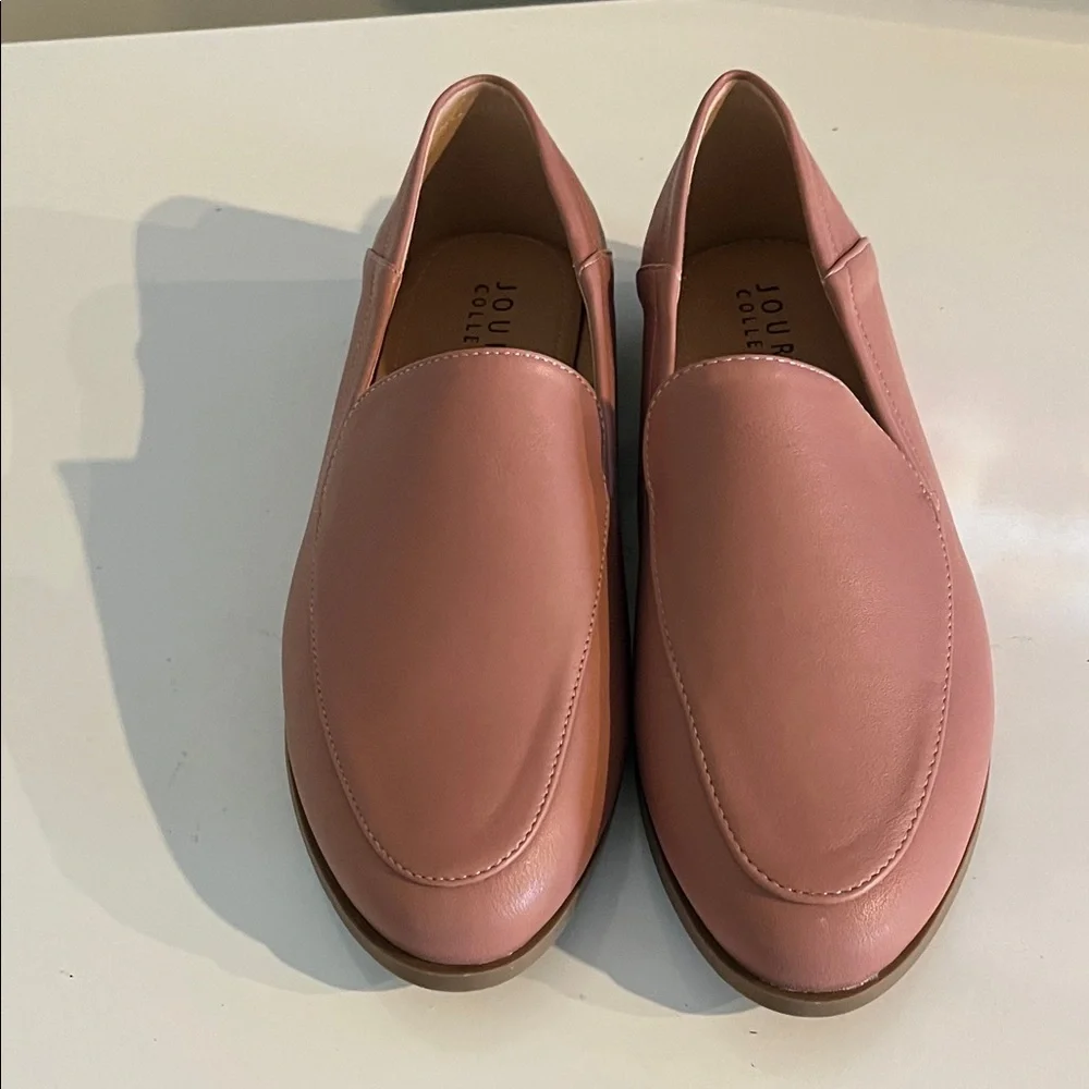 Journee Collection Women's‎ Wide With true comfort, foam slip on Flats Size W 9